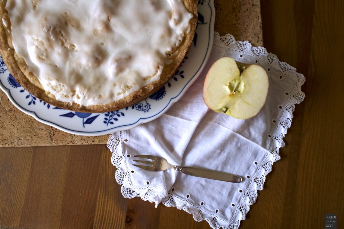 Der Anfang von etwas Neuem: Mit Omas Lieblings-Apfelkuchen - Fräulein ...