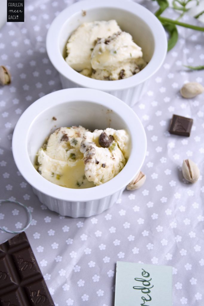 Pistazien-Schokoladen-Semifreddo - Fräulein Meer backt