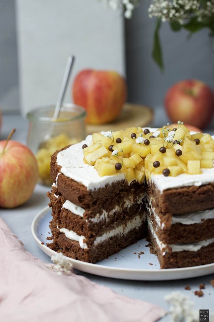 Apfel-Schokoladen-Torte: Saftig und einfach! - Fräulein Meer backt