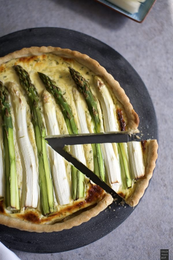 Spargel-Tarte mit grünem und weißem Spargel - Fräulein Meer backt