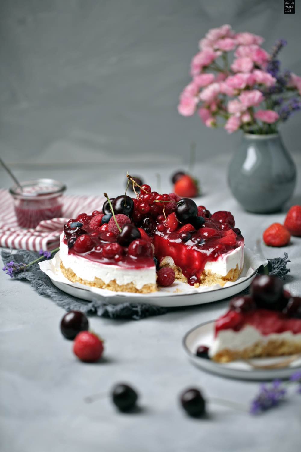 Rote Grütze Torte: No Bake Kuchen für den Sommer - Fräulein Meer backt